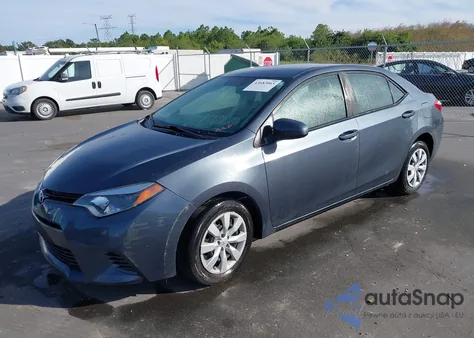 2016 Toyota Corolla Le z USA, uszkodzony, nr VIN 5YFBURHE8GP493217